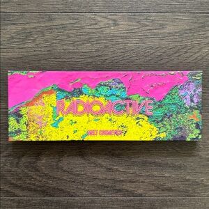 Melt Cosmetics Radioactive Pressed Pigment Palette